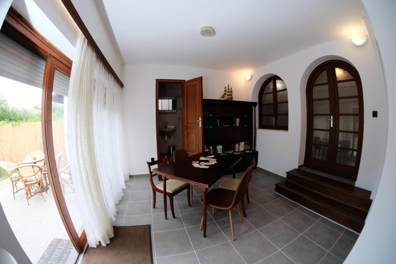 Alea Apartmanok Harkany Ngoại thất bức ảnh