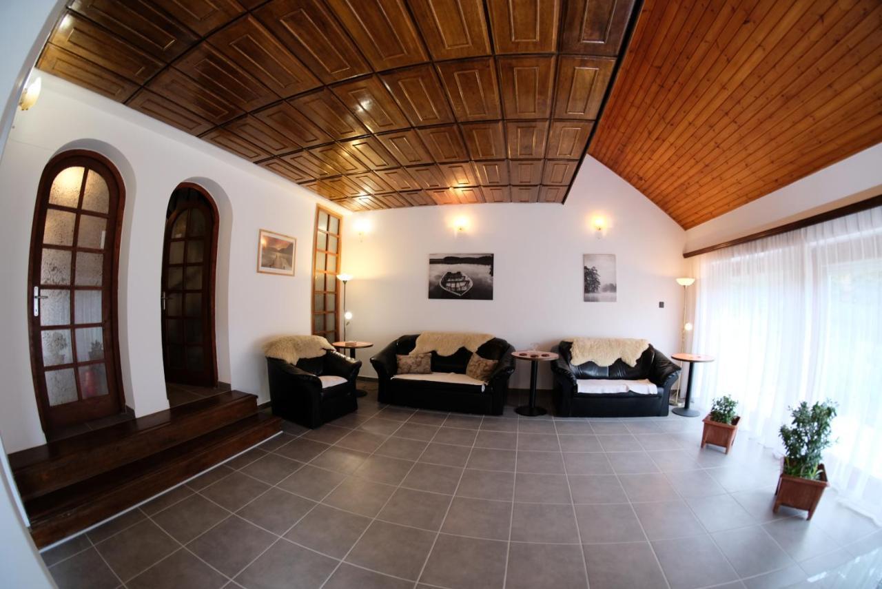 Alea Apartmanok Harkany Ngoại thất bức ảnh